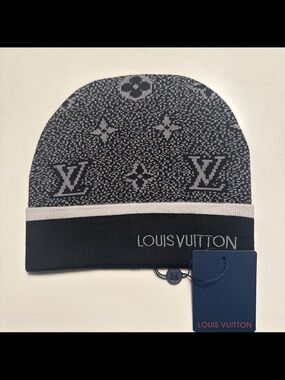 Louis Vuitton Black and Gray Monogram Knit Beanie